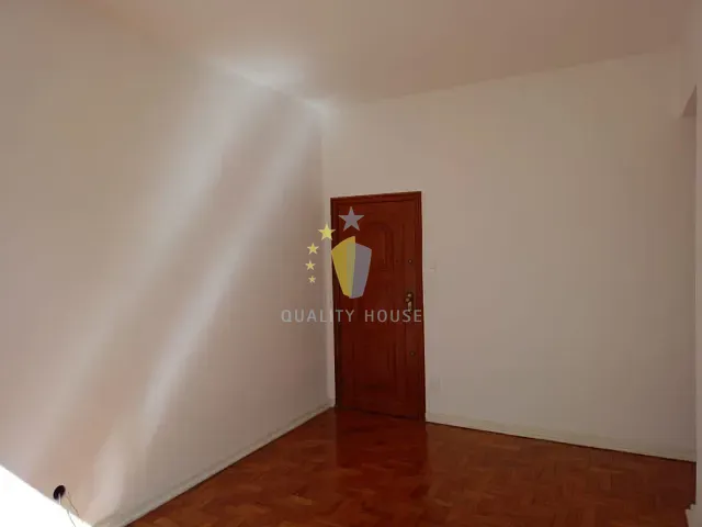 Apartamento 2 quartos e 2 banheiros, para alugar, no bairro Maracanã em Rio de Janeiro