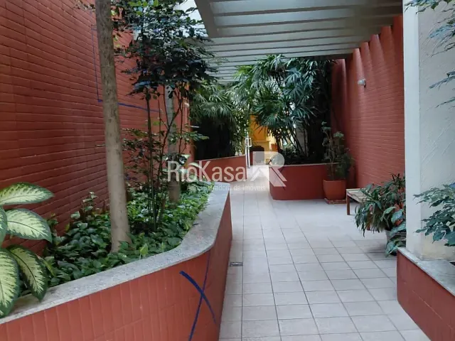 Apartamento 2 quartos e 3 banheiros, para alugar, no bairro Jardim Botânico em Rio de Janeiro