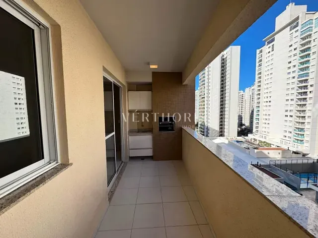 Apartamento 3 quartos e 2 banheiros, à venda ou para alugar, no bairro Gleba Fazenda Palhano em Londrina