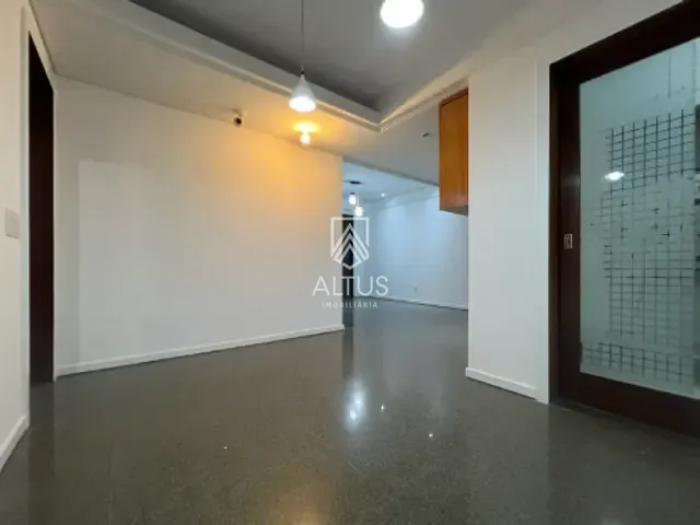 Apartamento 3 quartos e 1 banheiro, à venda, no bairro Pituba em Salvador