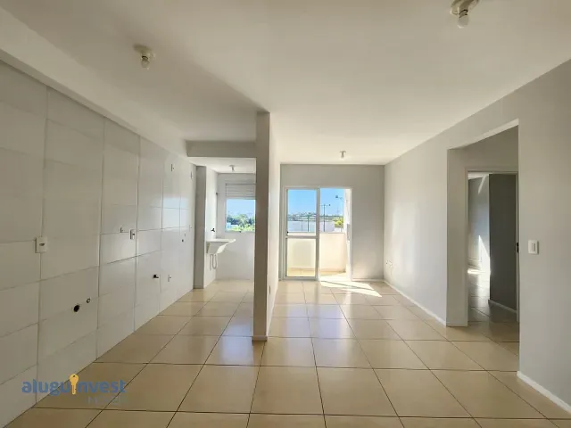 Apartamento 2 quartos e 1 banheiro, para alugar, no bairro São Sebastião em Palhoça