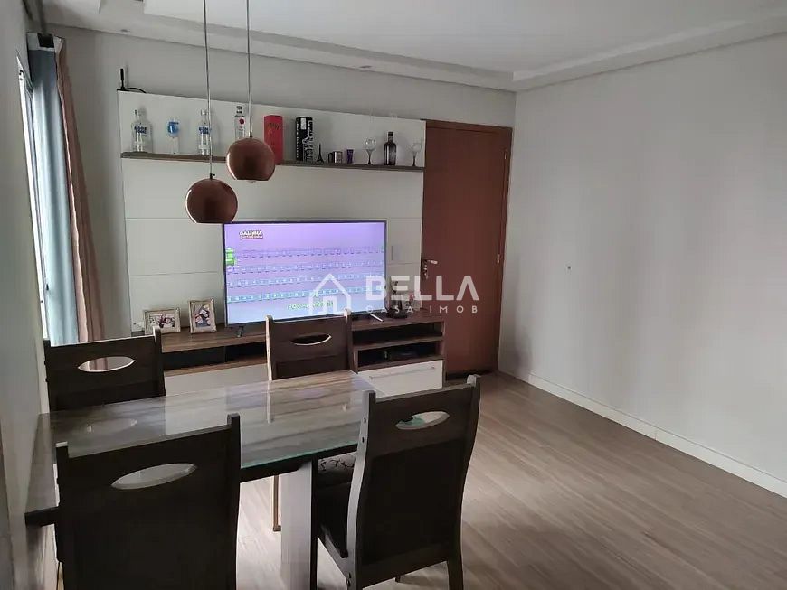 Apartamento à venda com 2 quartos, 76m² - Foto 1