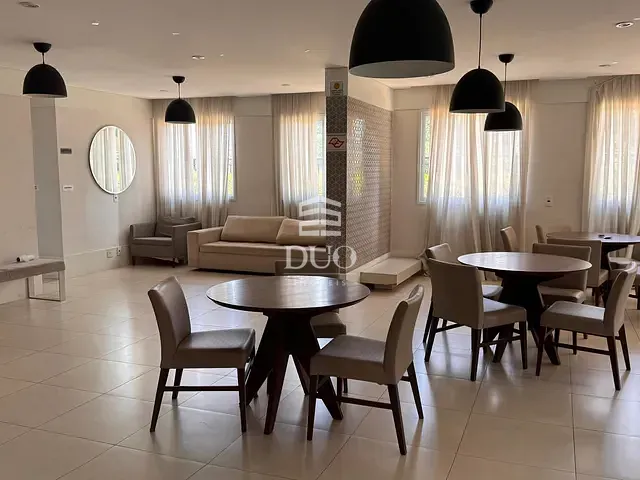 Apartamento 2 quartos e 2 banheiros, à venda, no bairro Jardim Tupanci em Barueri