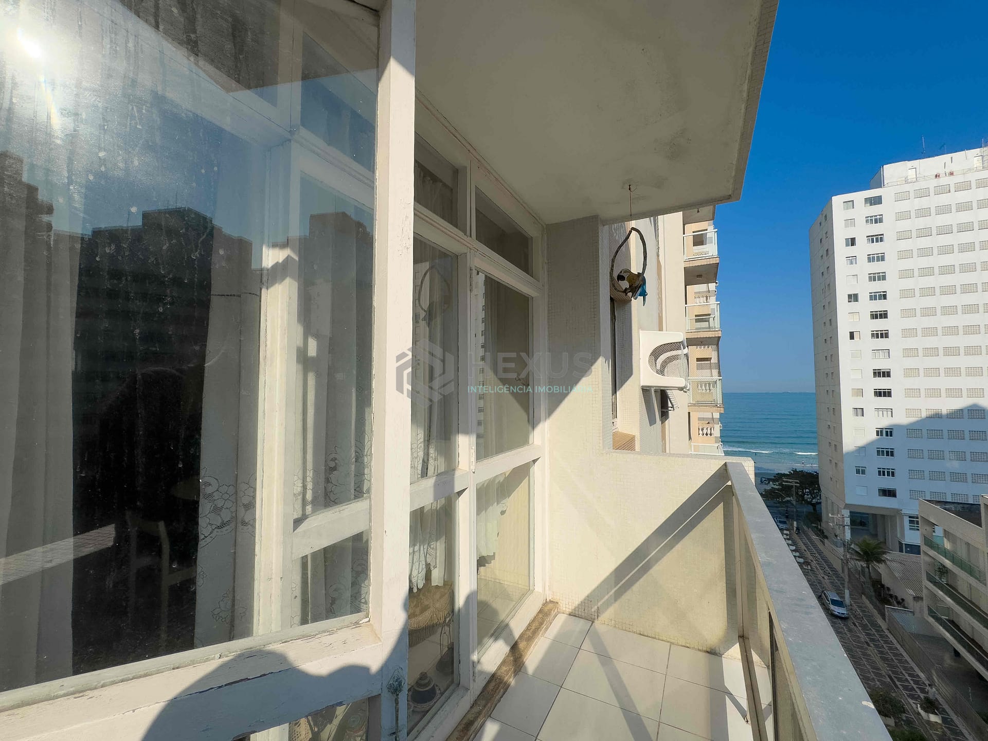 Apartamento à venda com 3 quartos, 97m² - Foto 2