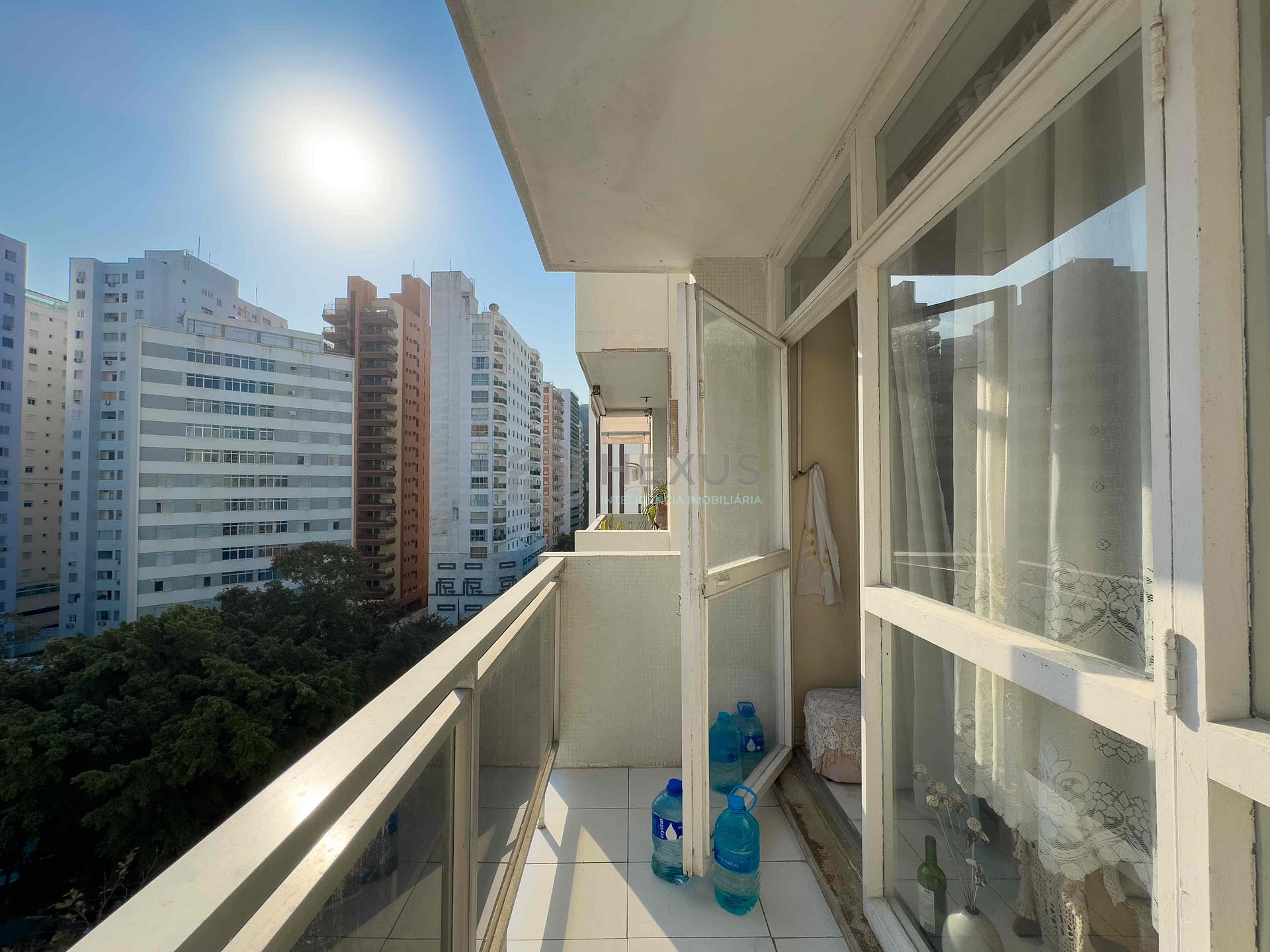 Apartamento à venda com 3 quartos, 97m² - Foto 3