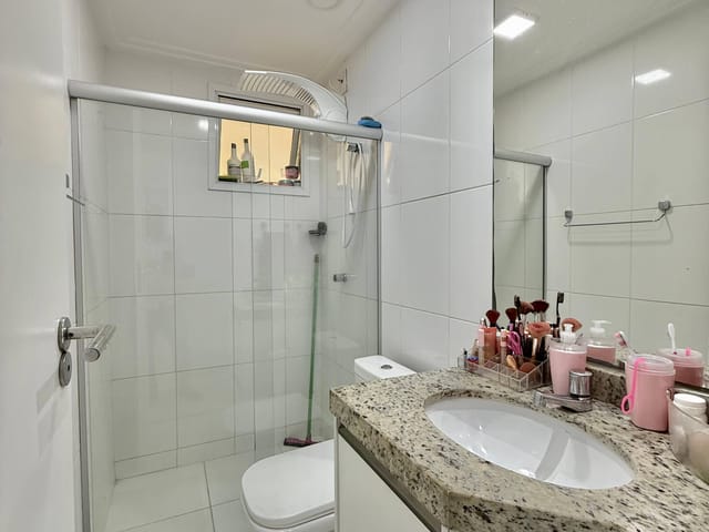 Apartamento 3 quartos e 2 banheiros, à venda, no bairro Atalaia em Aracaju