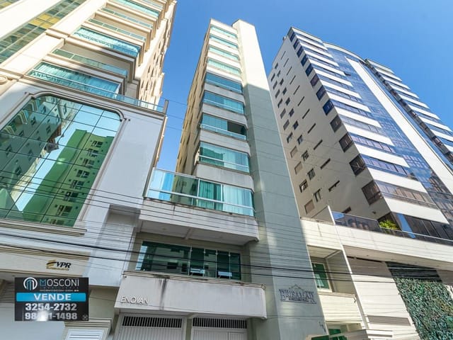 Apartamento à venda, no bairro Meia Praia em Itapema