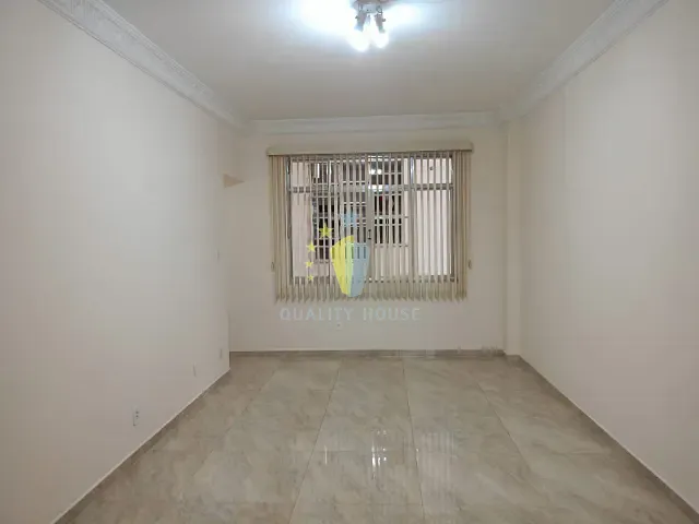 Apartamento 2 quartos e 1 banheiro, para alugar, no bairro Tijuca em Rio de Janeiro