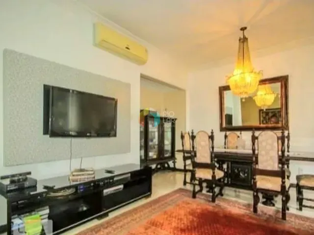 Apartamento com 186m² 4 quartos e 3 banheiros, à venda, no bairro Copacabana em Rio de Janeiro