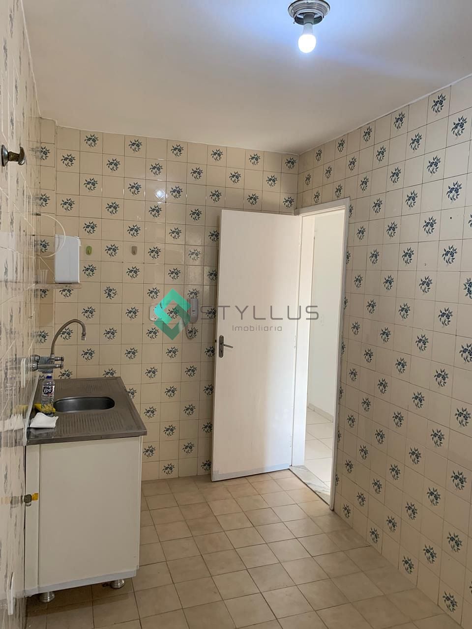 Apartamento para alugar com 2 quartos, 70m² - Foto 23