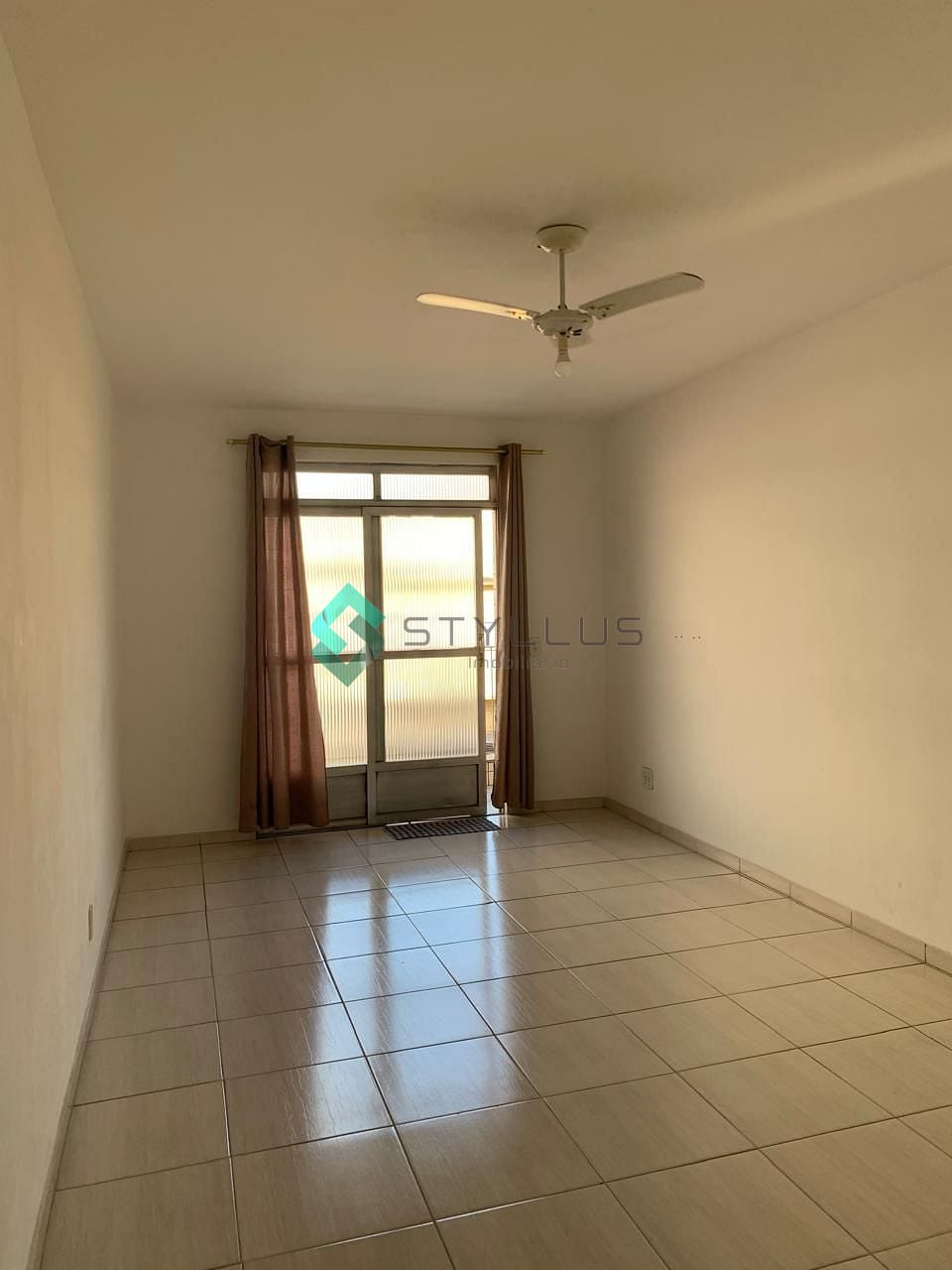 Apartamento para alugar com 2 quartos, 70m² - Foto 4