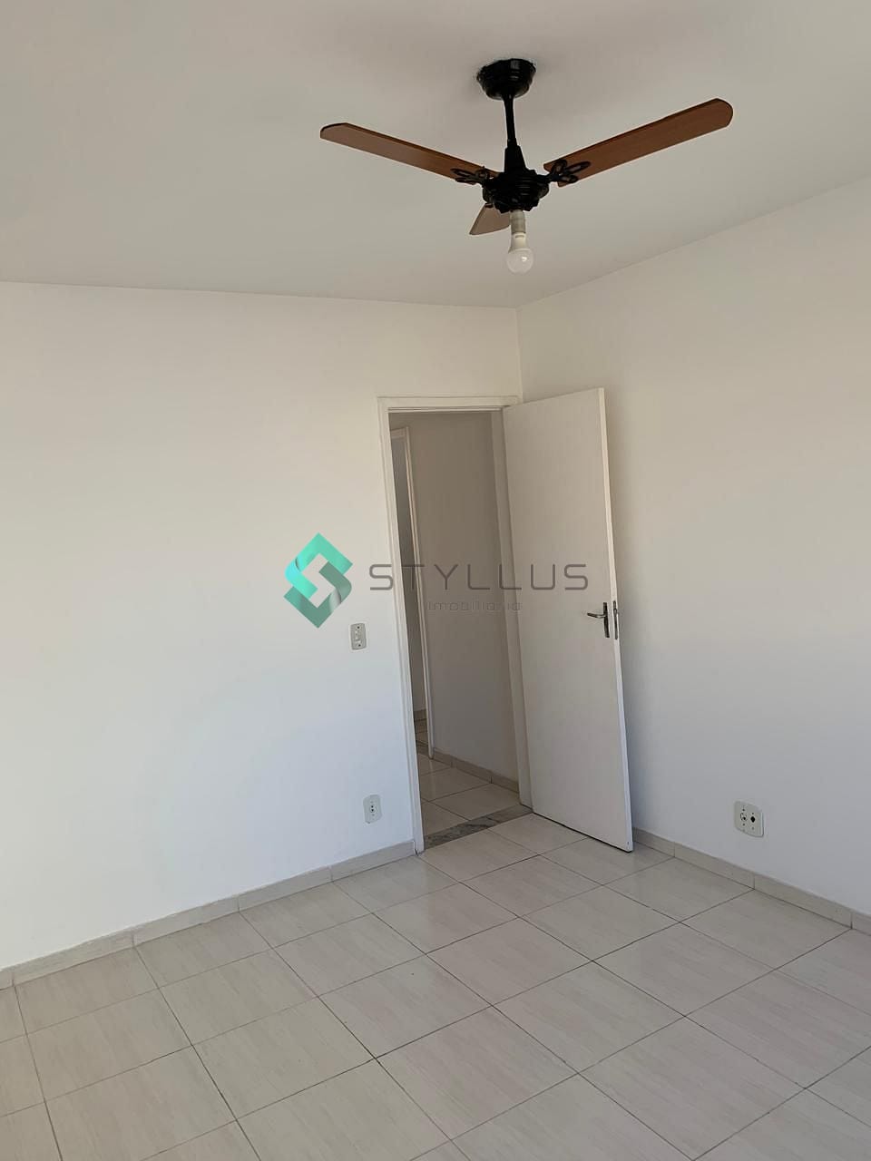 Apartamento para alugar com 2 quartos, 70m² - Foto 12