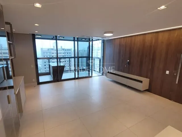 Apartamento 3 quartos e 4 banheiros, à venda, no bairro Água Verde em Curitiba