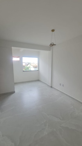 Apartamento com 85m² 2 quartos e 2 banheiros, à venda, no bairro Verdes Mares em Rio das Ostras