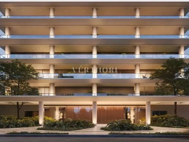Apartamento 3 quartos e 5 banheiros, à venda, no bairro Centro em Londrina