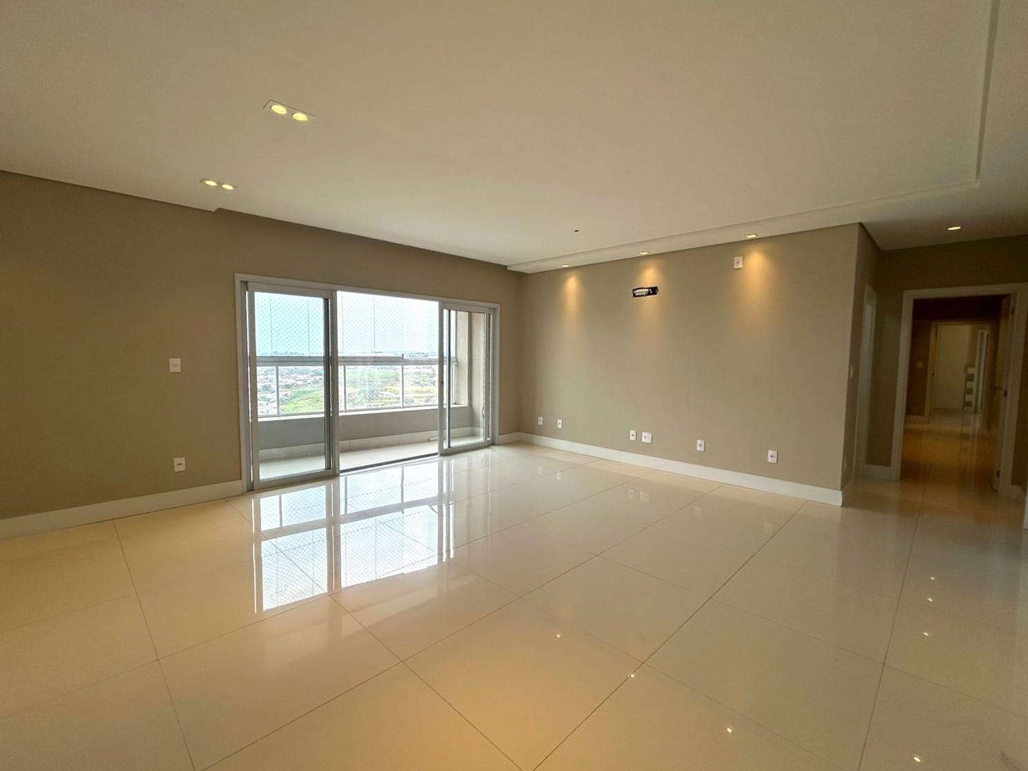 Apartamento, 3 quartos, 156 m² - Foto 2