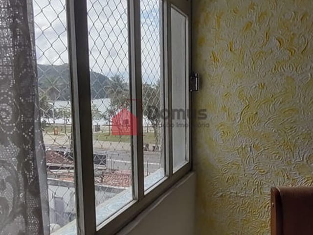 Apartamento à venda ou para alugar, no bairro Centro em Ubatuba