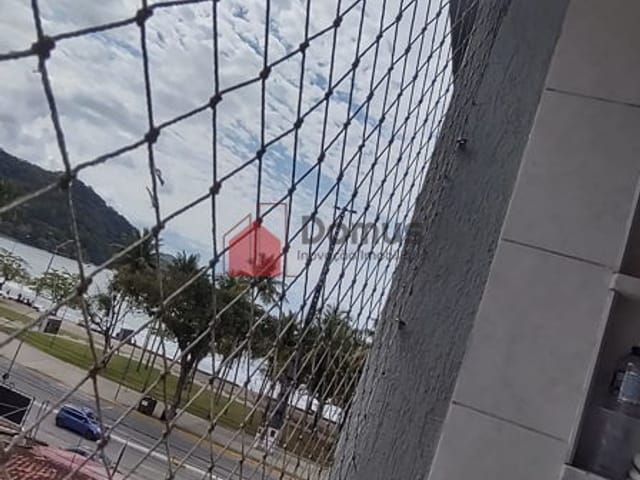 Apartamento à venda ou para alugar, no bairro Centro em Ubatuba