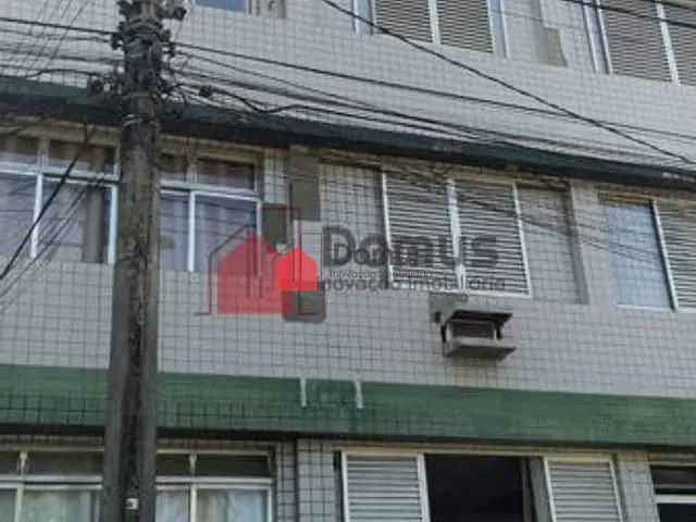 Apartamento à venda ou para alugar, no bairro Centro em Ubatuba
