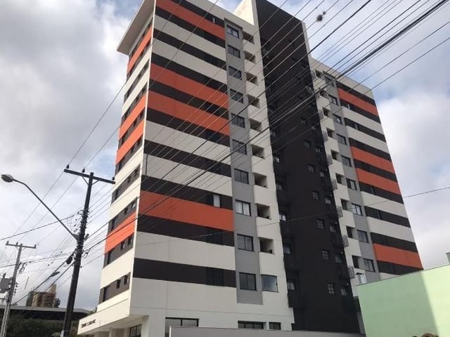 Apartamento 2 quartos e 2 banheiros, para alugar, no bairro Centro em Cambé