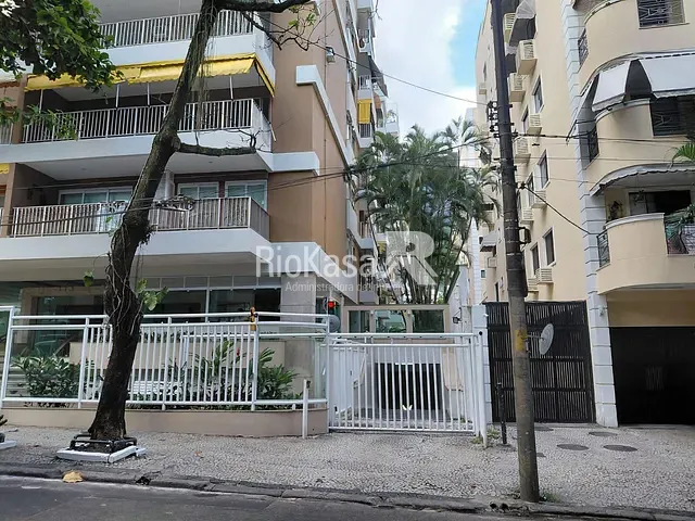 Apartamento 2 quartos e 3 banheiros, para alugar, no bairro Jardim Botânico em Rio de Janeiro