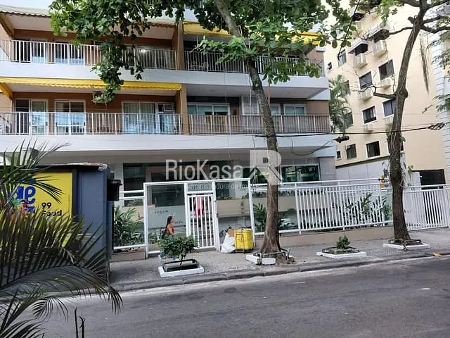 Apartamento 2 quartos e 3 banheiros, para alugar, no bairro Jardim Botânico em Rio de Janeiro
