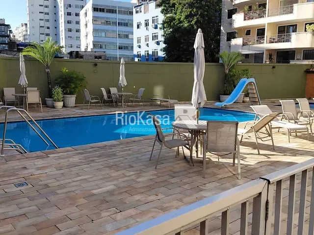 Apartamento 2 quartos e 3 banheiros, para alugar, no bairro Jardim Botânico em Rio de Janeiro