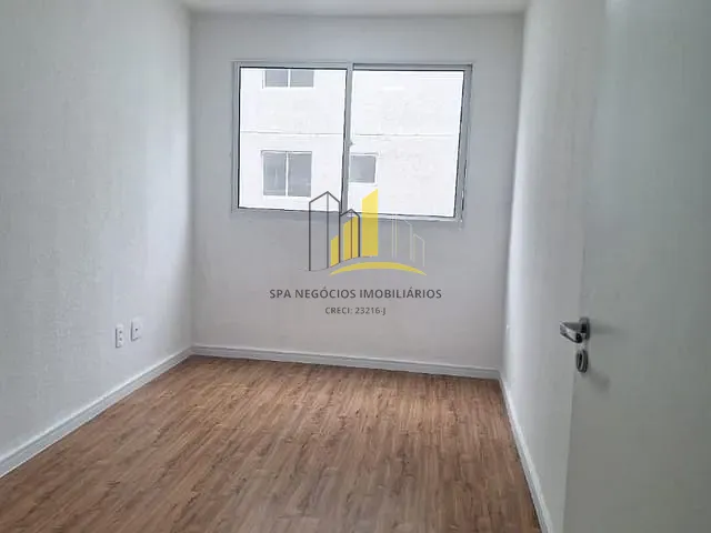 Apartamento 2 quartos e 1 banheiro, para alugar, no bairro Parque São Jorge em São Paulo