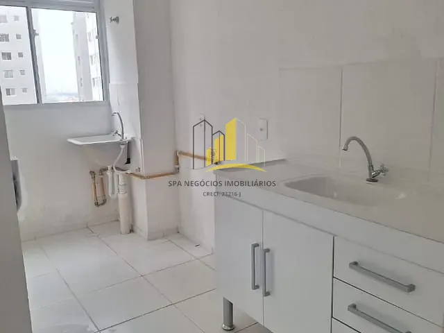Apartamento 2 quartos e 1 banheiro, para alugar, no bairro Parque São Jorge em São Paulo