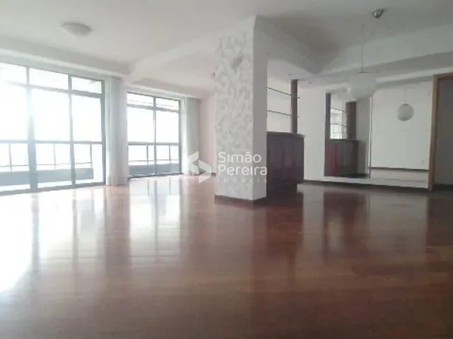 Apartamento com 230m² 3 quartos e 5 banheiros, à venda, no bairro Centro em Juiz de Fora