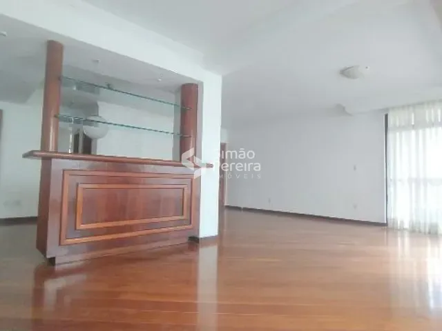 Apartamento com 230m² 3 quartos e 5 banheiros, à venda, no bairro Centro em Juiz de Fora