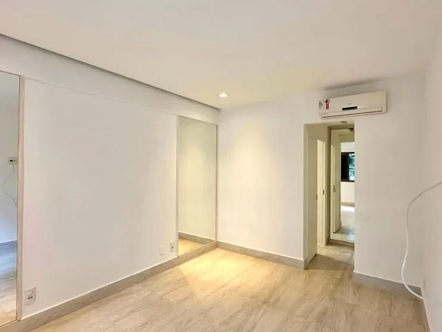 Apartamento 2 quartos e 3 banheiros, para alugar, no bairro Lagoa em Rio de Janeiro