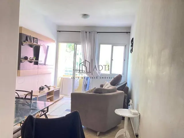 Apartamento 2 quartos e 1 banheiro, à venda, no bairro Vila Urupês em Suzano