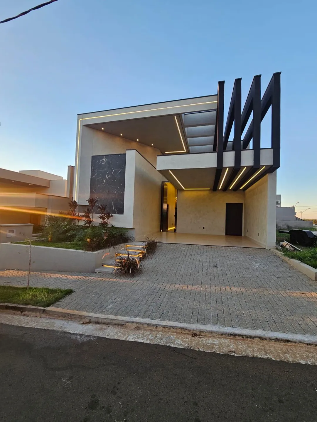 Casa, 3 quartos, 176 m² - Foto 1