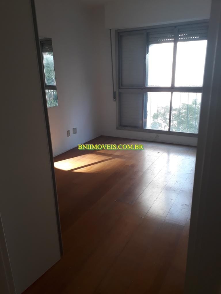 Apartamento para alugar com 3 quartos, 157m² - Foto 3