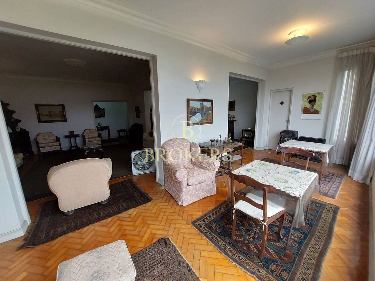 Apartamento a venda na Praia de Botafogo, são 300 m², vista deslumbrante da praia e Pão de Açúcar, salão, 4 quartos, suíte, 1 vaga de garagem