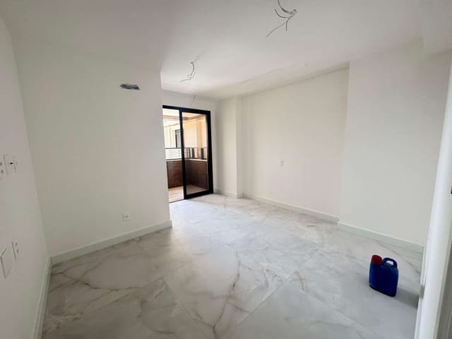 Apartamento 3 quartos e 4 banheiros, à venda, no bairro Jardins em Aracaju