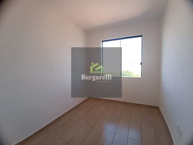 Apartamento 3 quartos e 2 banheiros, para alugar, no bairro Residencial Sant'ana I em Lavras