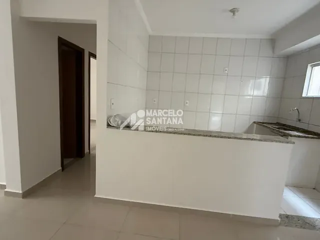 Apartamento 2 quartos e 2 banheiros, para alugar, no bairro Candeias em Vitória da Conquista