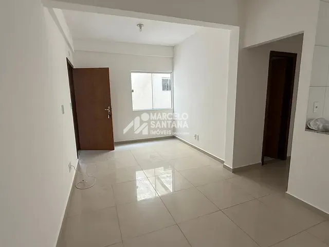 Apartamento 2 quartos e 2 banheiros, para alugar, no bairro Candeias em Vitória da Conquista