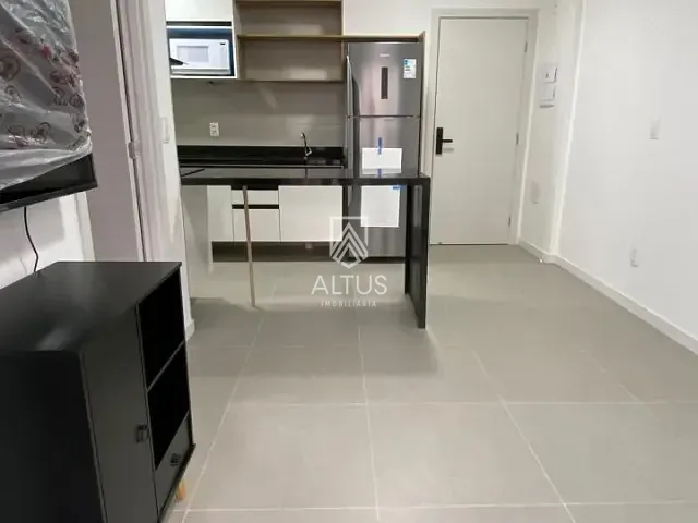 Apartamento 1 quarto e 1 banheiro, para alugar, no bairro Rio Vermelho em Salvador