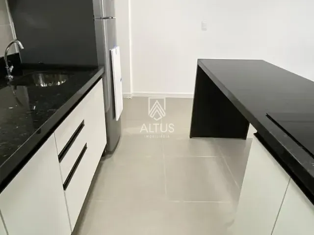 Apartamento 1 quarto e 1 banheiro, para alugar, no bairro Rio Vermelho em Salvador