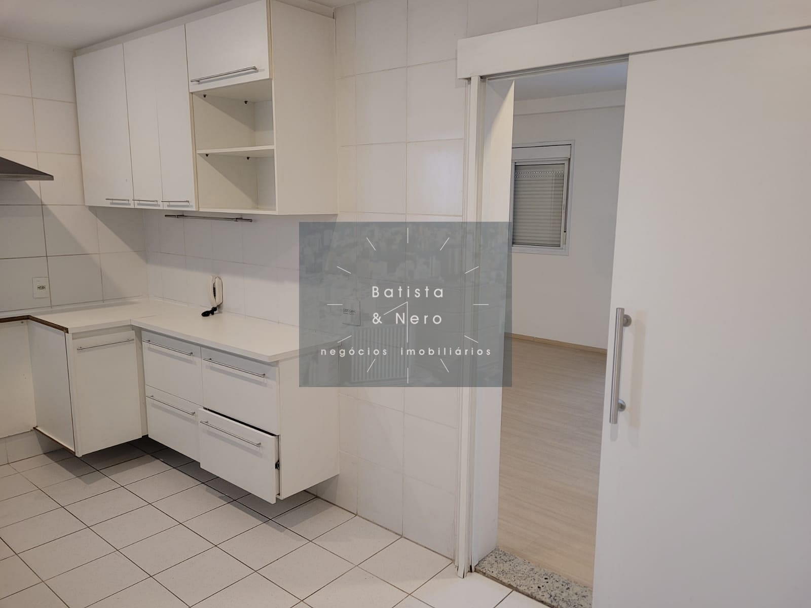 Apartamento à venda com 2 quartos, 107m² - Foto 6