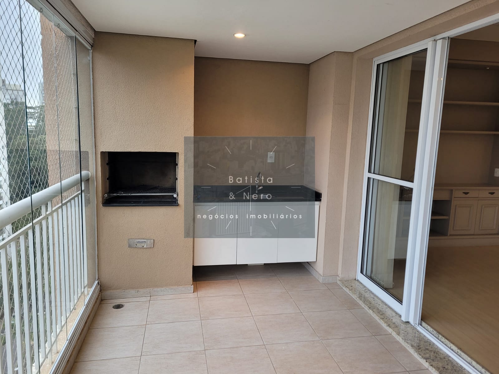 Apartamento à venda com 2 quartos, 107m² - Foto 8