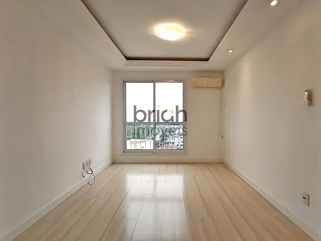 Apartamento 3 quartos e 2 banheiros, à venda, no bairro Pinheiro em São Leopoldo