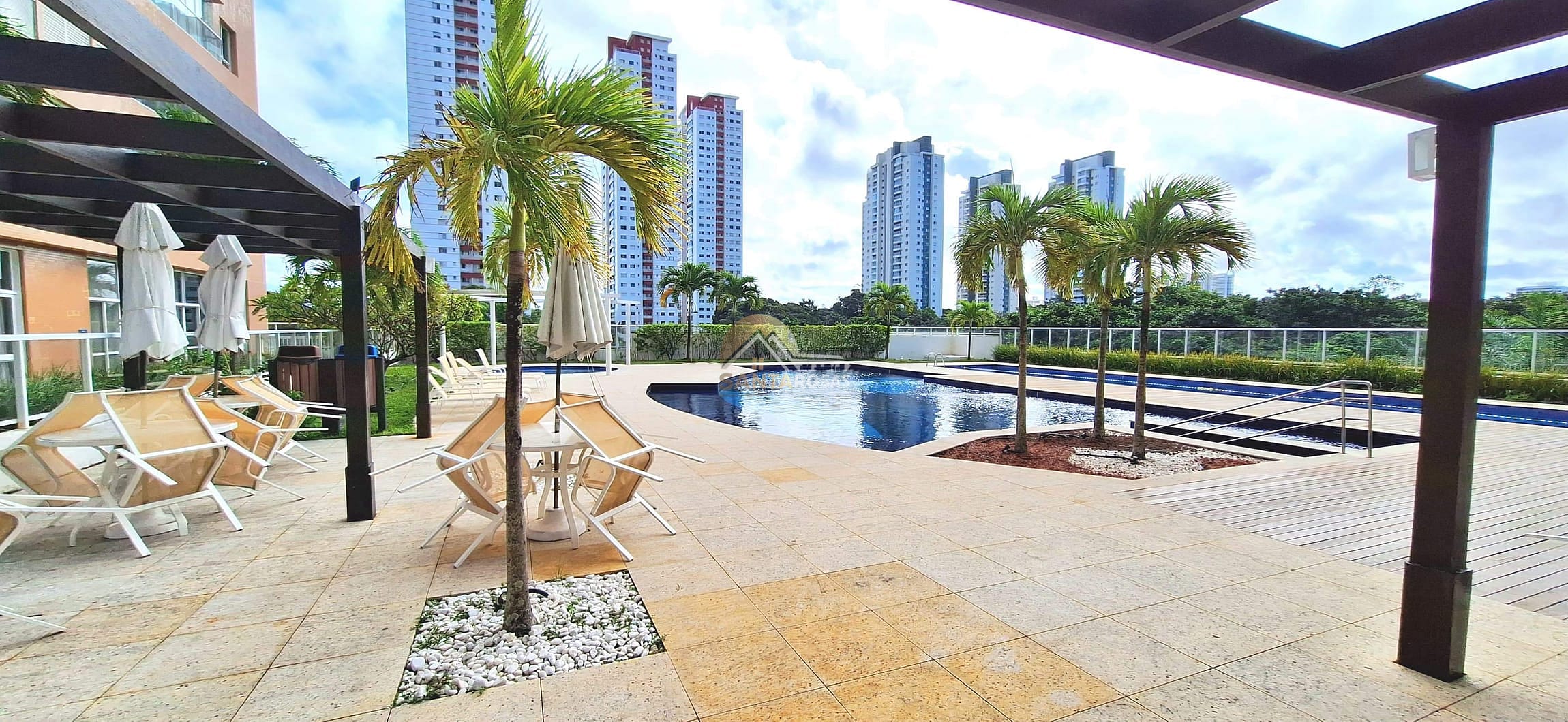 Apartamento para alugar com 3 quartos, 130m² - Foto 37
