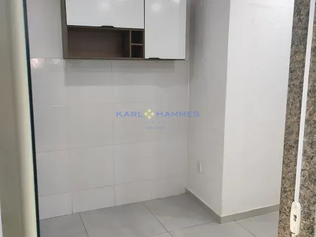 Apartamento 1 quarto e 1 banheiro, para alugar, no bairro Centro em Petrópolis