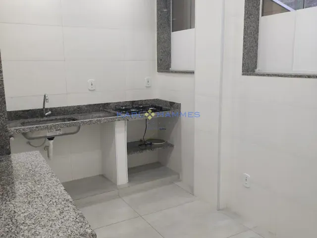 Apartamento 1 quarto e 1 banheiro, para alugar, no bairro Centro em Petrópolis
