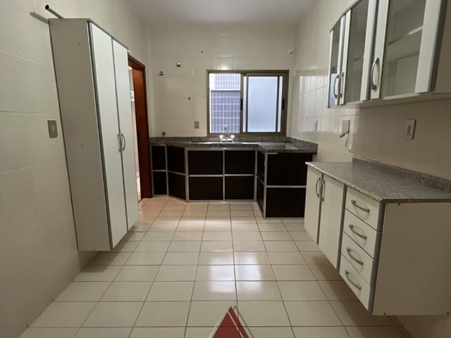 Apartamento 3 quartos e 3 banheiros, à venda, no bairro Residencial Baldassari em Franca