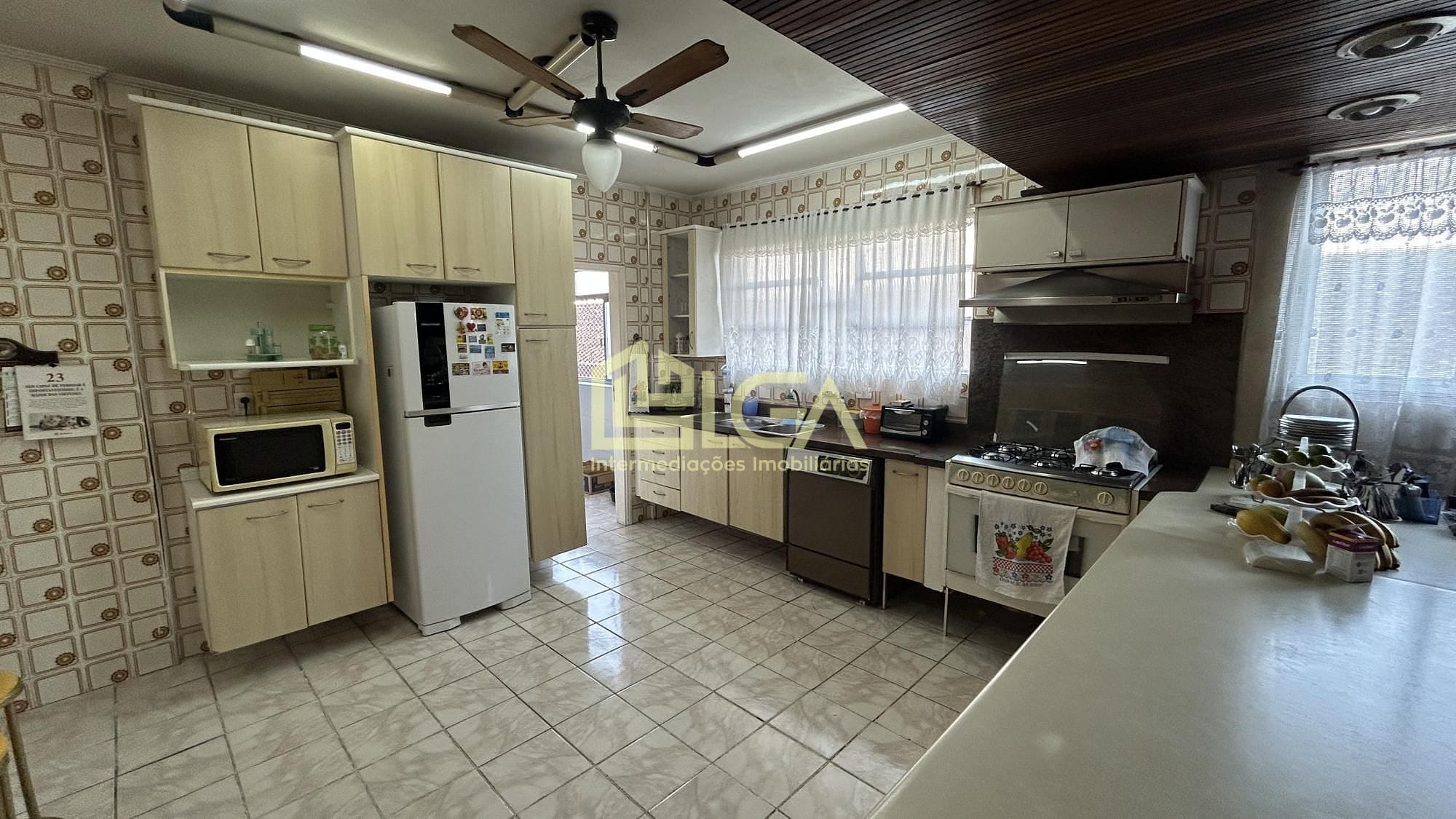 Apartamento à venda com 3 quartos, 151m² - Foto 8